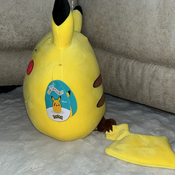 Squishmallows Winking Pikachu Pokemon 10” BNWT & HTF! - Picture 4 of 5